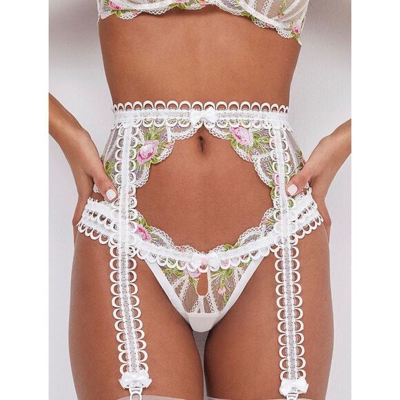 NWT For Love & Lemons Trellis Rose Floral Garter in White XXS - Picture 4 of 12